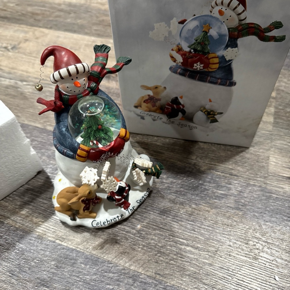 Home Collection Red and White Holiday Decor Snowman Plays Jingle Bells